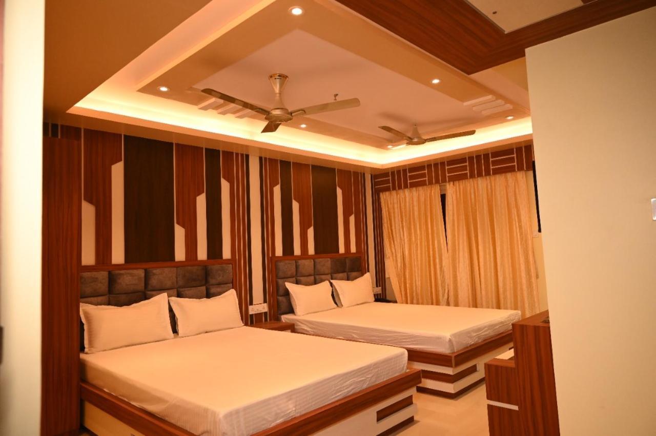 Hotel Mannat International 迪卡 外观 照片