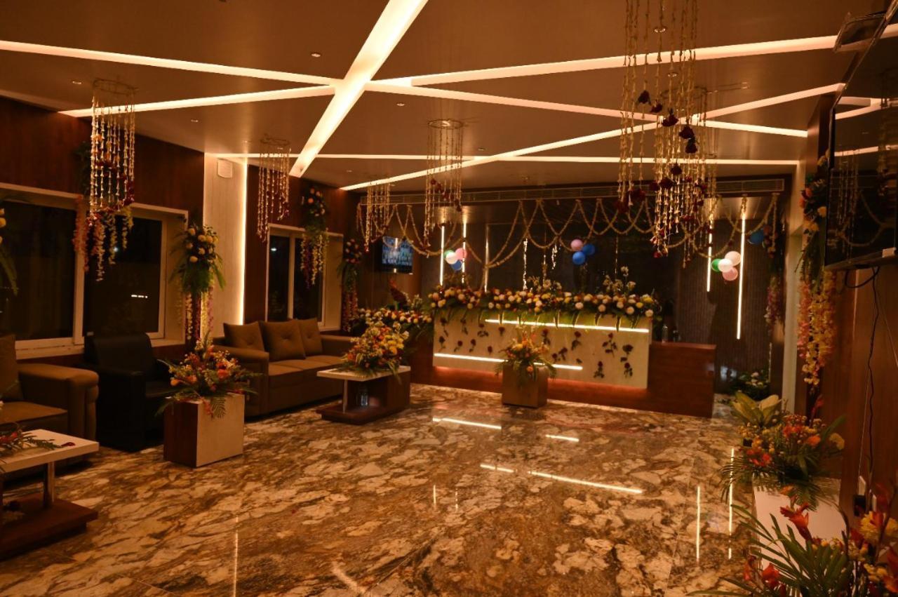 Hotel Mannat International 迪卡 外观 照片