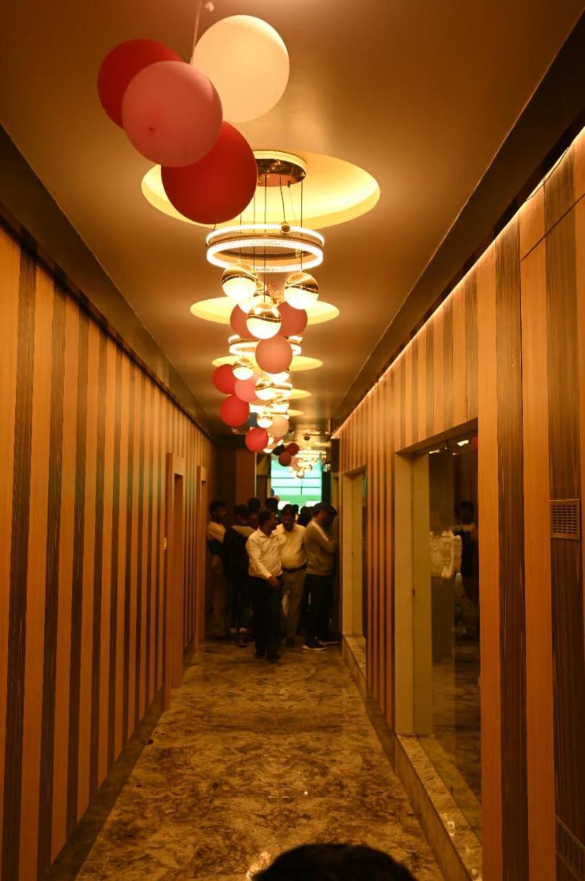 Hotel Mannat International 迪卡 外观 照片