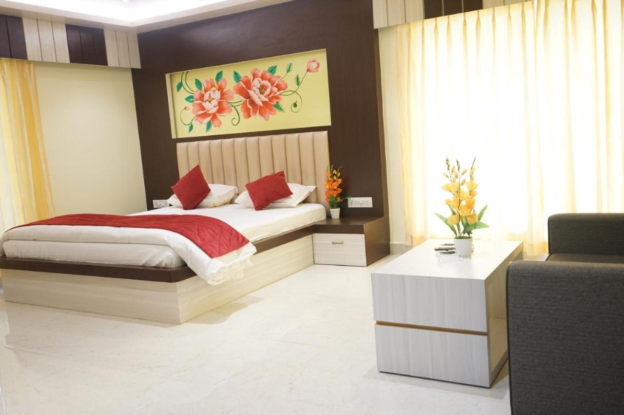 Hotel Mannat International 迪卡 外观 照片