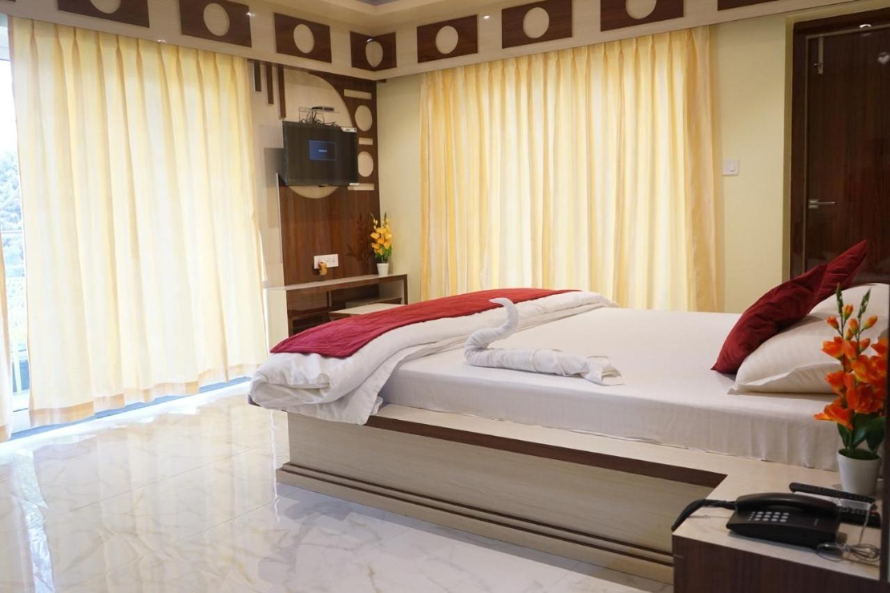 Hotel Mannat International 迪卡 外观 照片