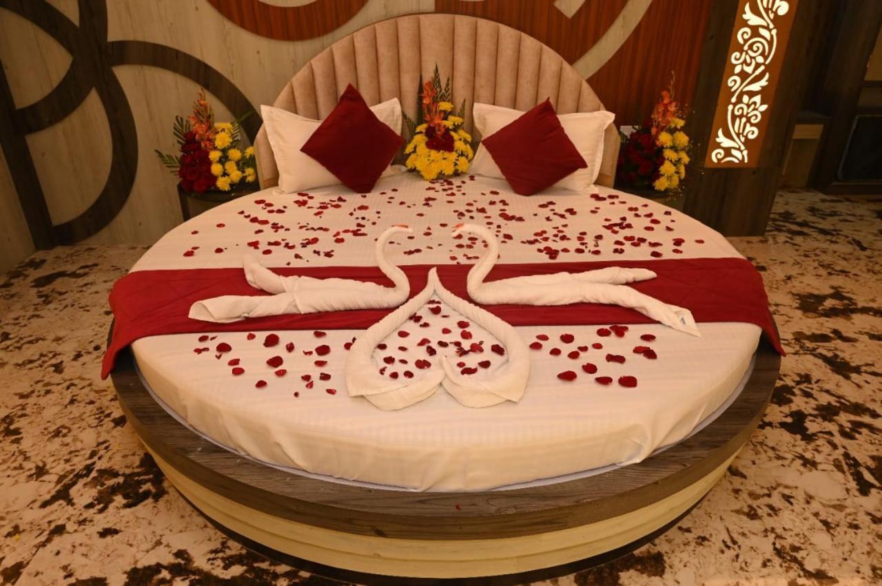 Hotel Mannat International 迪卡 外观 照片